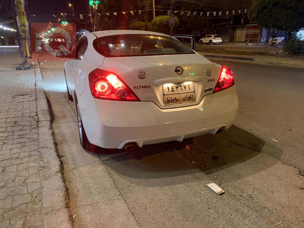 نيسان ألتيما